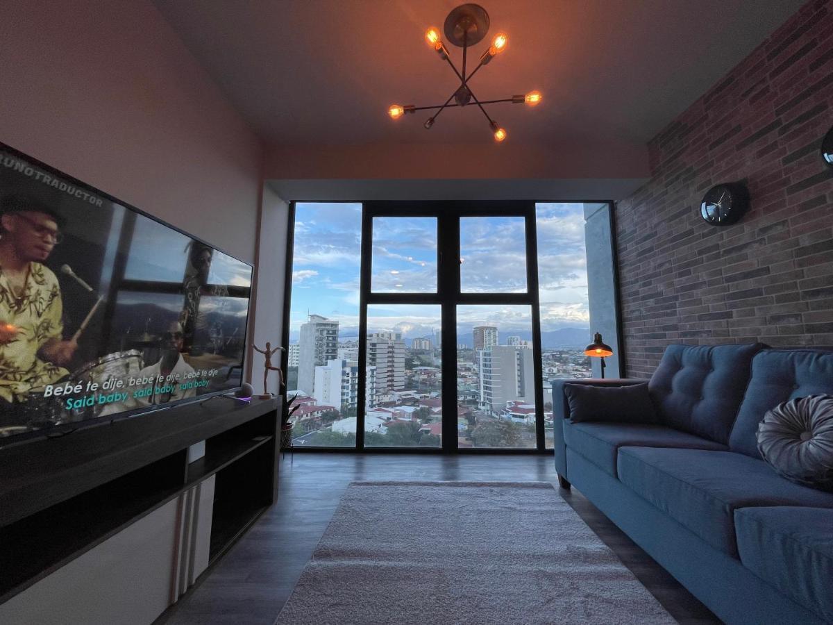 Cosmopolitan Apt 1407, 5 Star Facilities, 15M Sjo Airport, Parking, Pool, Gym Сан-Хосе Екстер'єр фото