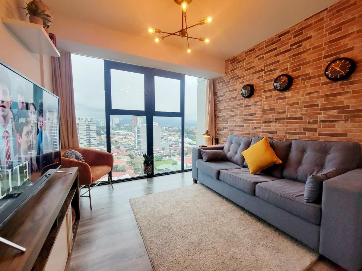 Cosmopolitan Apt 1407, 5 Star Facilities, 15M Sjo Airport, Parking, Pool, Gym Сан-Хосе Екстер'єр фото
